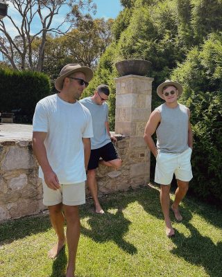 This is summer 🌞 what have you been up to these summer holidays? Leave a comment below! 
⠀⠀⠀⠀⠀⠀⠀⠀⠀
. 
.
.
 #mensclothing #mensfashion #mensstyle #basics #essentials #streetwear #mensstreetwear #4blabel #burgessbrothers #loungewear #wardrobeessentials #wardrobestaples #menswear #streetstyle #ootd #instastyle