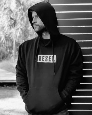 Last chance to shop our RESET sale 💥 grab this hoodie that @danewing wears for 40% OFF ​​​​​​​​
​​​​​​​​
ENDS MIDNIGHT TONIGHT!​​​​​​​​
.​​​​​​​​
.​​​​​​​​
.​​​​​​​​
 #mensclothing #mensfashion #mensstyle #basics #essentials #streetwear #mensstreetwear #4blabel #burgessbrothers #loungewear #wardrobeessentials #wardrobestaples #menswear #streetstyle #ootd #instastyle #staplestyle #everyday #everydaystyle #quality #cottonjersey